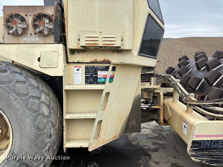 image for item FC4628 Ingersoll-Rand 115 Pro Pac single drum vibratory roller