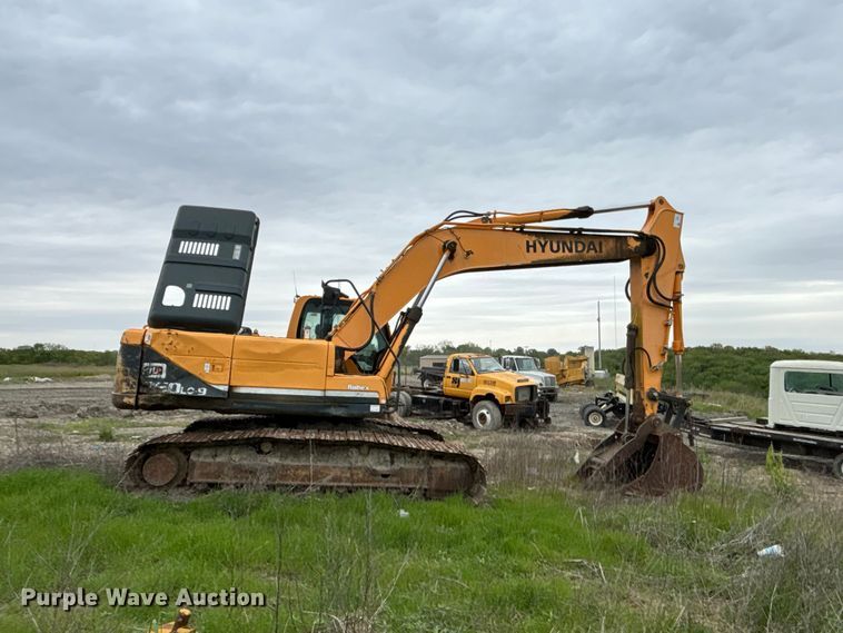 image for item FC4632 Hyundai Robex 250LC-9 excavator