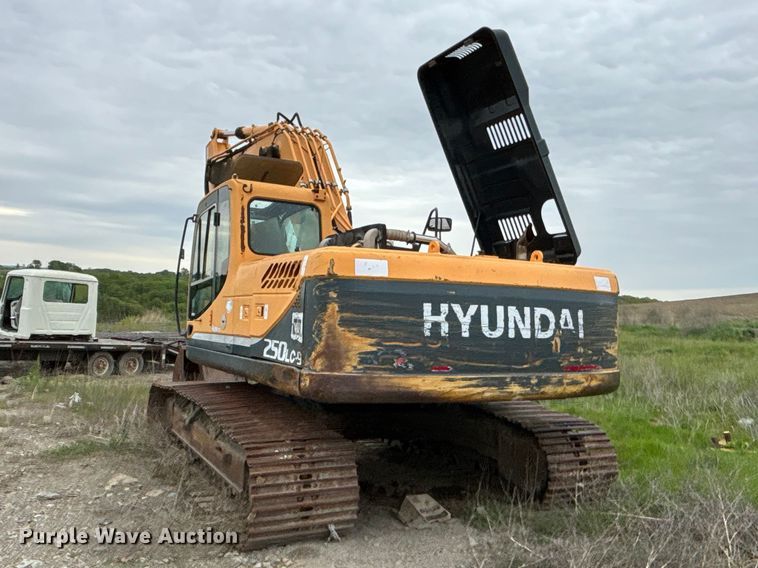image for item FC4632 Hyundai Robex 250LC-9 excavator