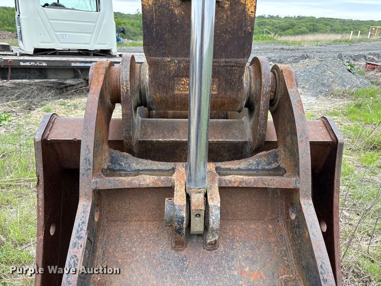 image for item FC4632 Hyundai Robex 250LC-9 excavator