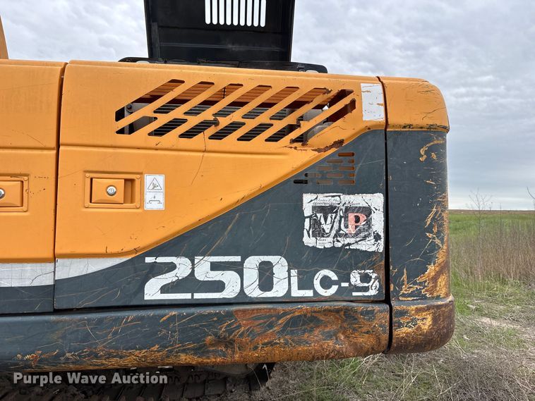 image for item FC4632 Hyundai Robex 250LC-9 excavator