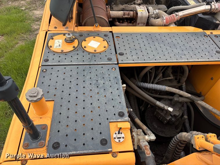 image for item FC4632 Hyundai Robex 250LC-9 excavator