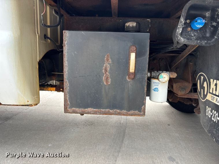 image for item FC4634 2014 Ford F450 Super Duty dump flatbed truck