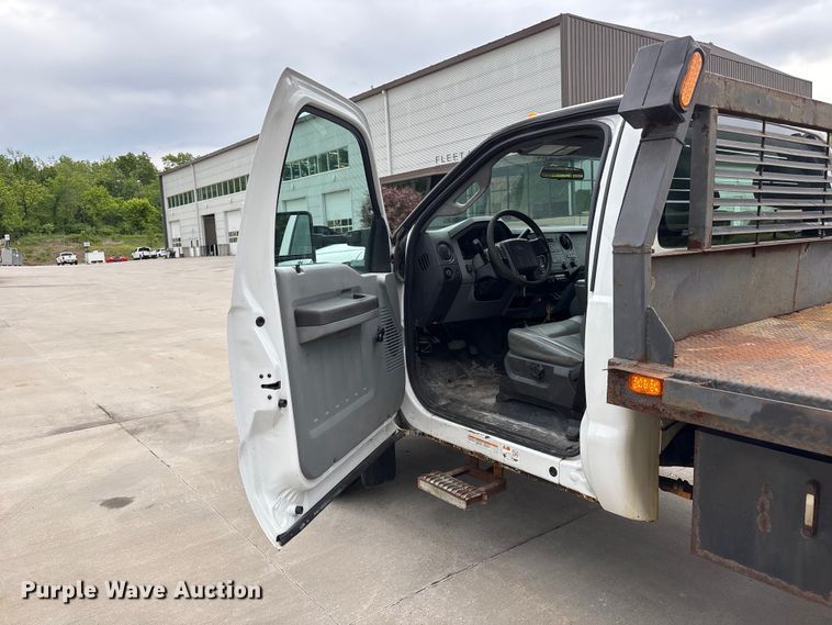 image for item FC4634 2014 Ford F450 Super Duty dump flatbed truck