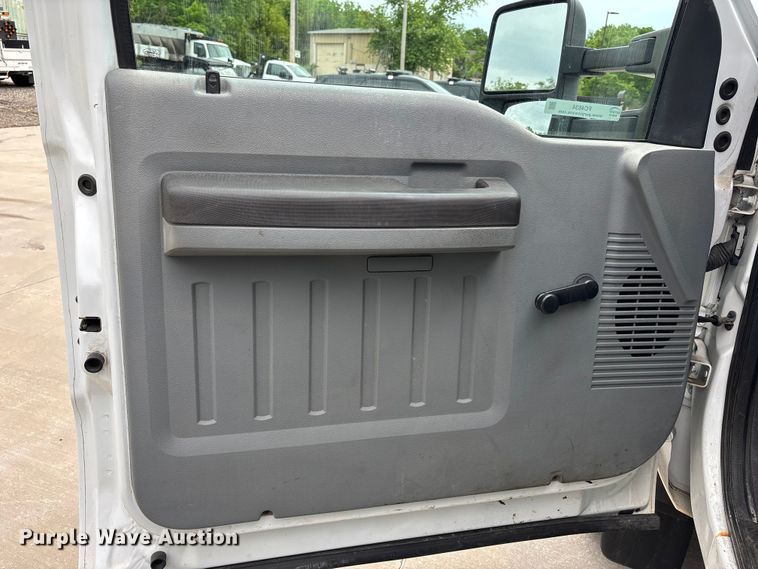 image for item FC4634 2014 Ford F450 Super Duty dump flatbed truck