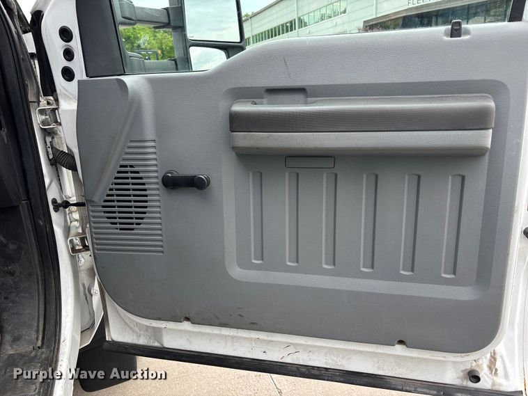 image for item FC4634 2014 Ford F450 Super Duty dump flatbed truck