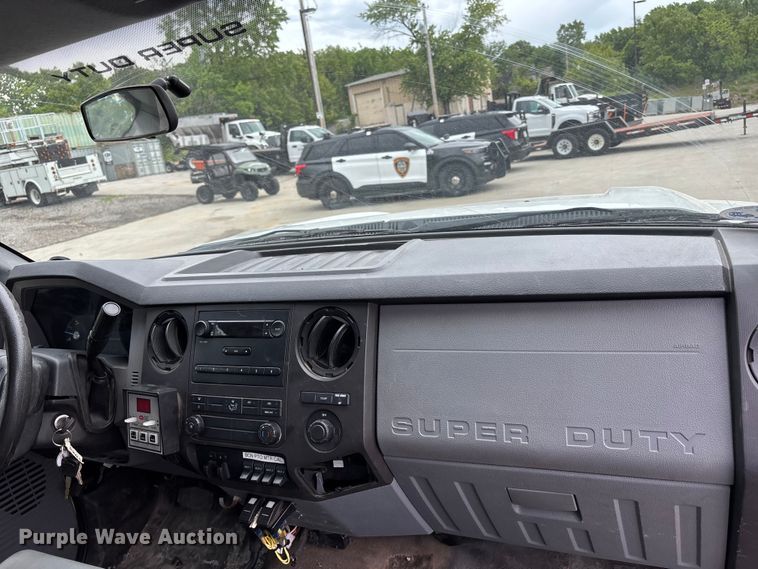 image for item FC4634 2014 Ford F450 Super Duty dump flatbed truck