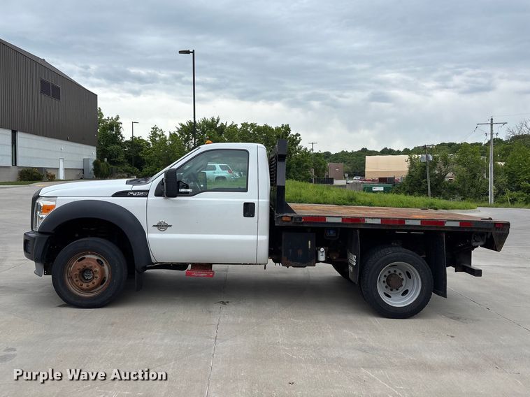 image for item FC4637 2014 Ford F450 Super Duty dump flatbed truck