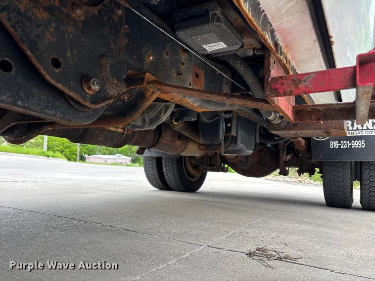 image for item FC4637 2014 Ford F450 Super Duty dump flatbed truck