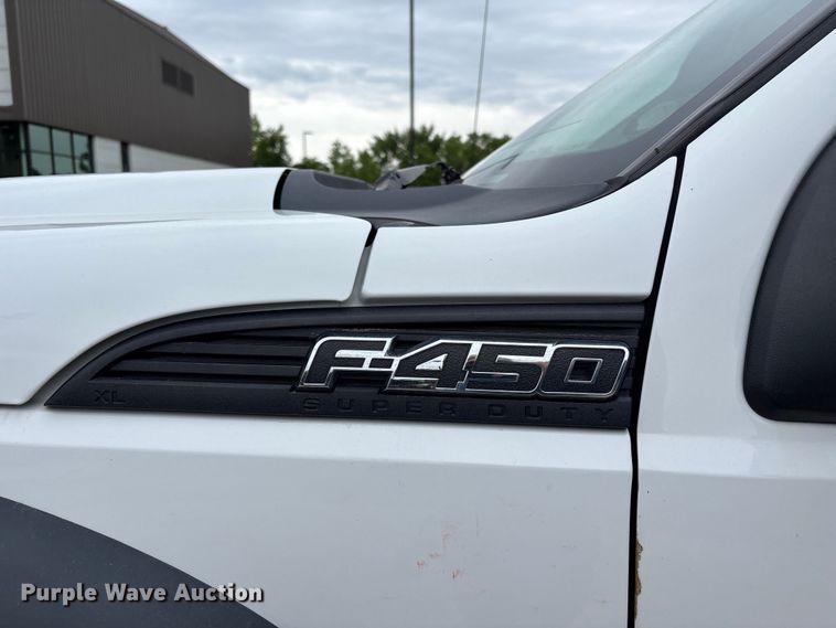 image for item FC4637 2014 Ford F450 Super Duty dump flatbed truck