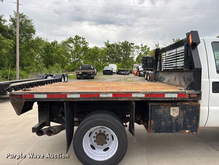 image for item FC4637 2014 Ford F450 Super Duty dump flatbed truck