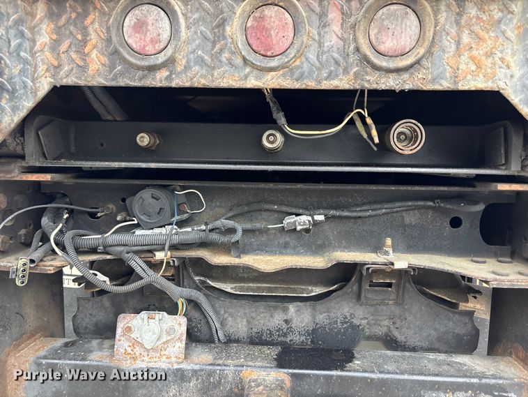 image for item FC4637 2014 Ford F450 Super Duty dump flatbed truck