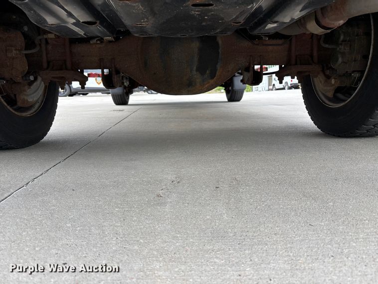 image for item FC4637 2014 Ford F450 Super Duty dump flatbed truck