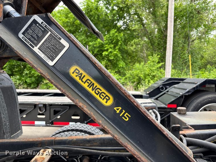 image for item FC4637 2014 Ford F450 Super Duty dump flatbed truck