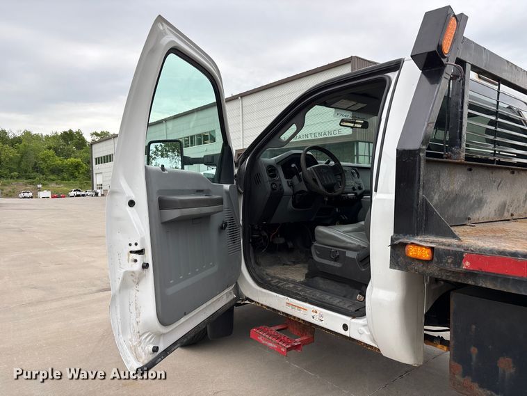 image for item FC4637 2014 Ford F450 Super Duty dump flatbed truck
