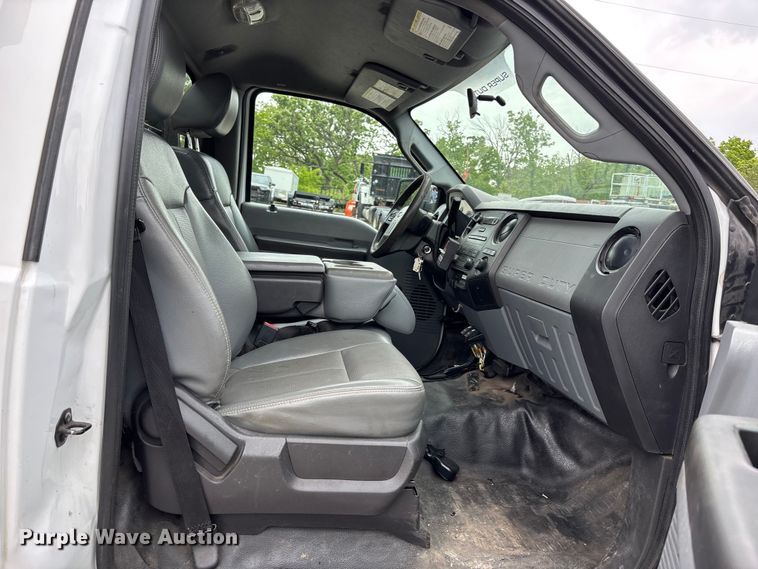 image for item FC4637 2014 Ford F450 Super Duty dump flatbed truck