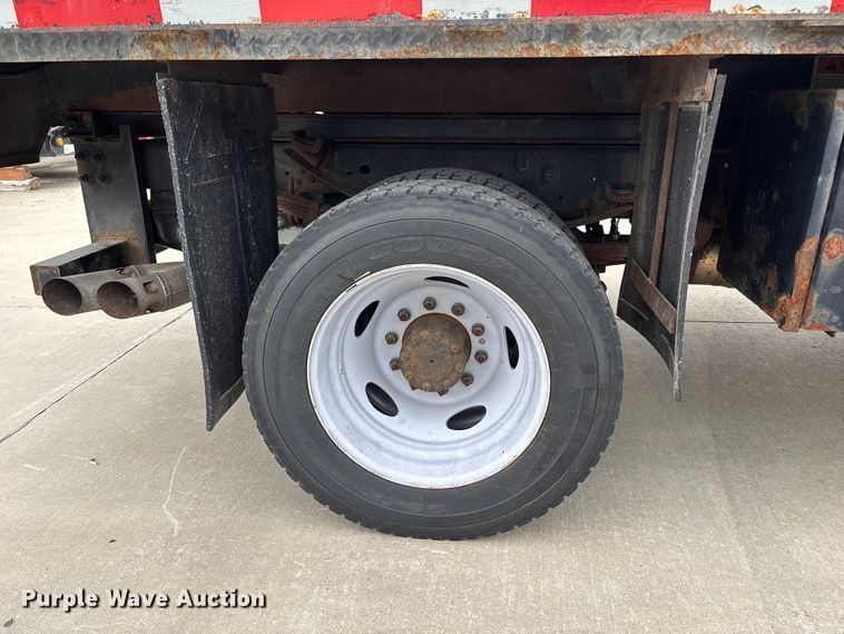 image for item FC4637 2014 Ford F450 Super Duty dump flatbed truck