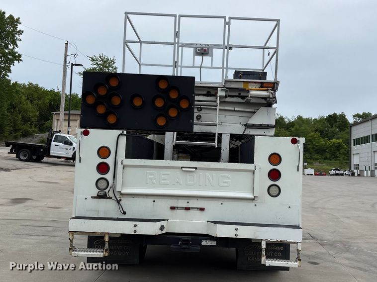 image for item FC4641 2014 International DuraStar 4300 utility / service truck with scissor lift