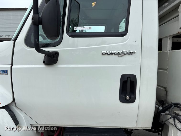 image for item FC4641 2014 International DuraStar 4300 utility / service truck with scissor lift
