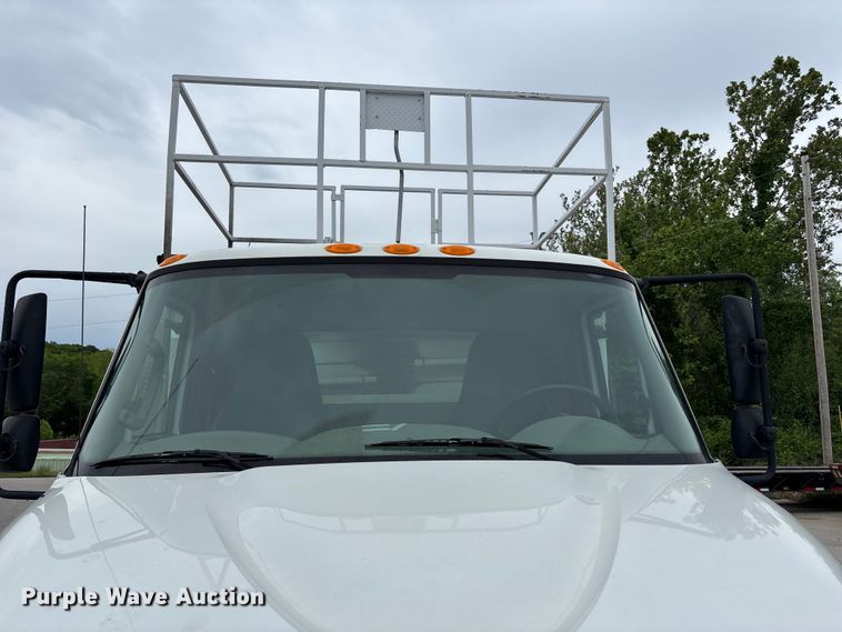 image for item FC4641 2014 International DuraStar 4300 utility / service truck with scissor lift