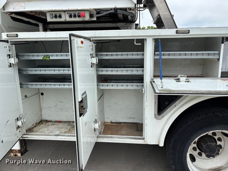 image for item FC4641 2014 International DuraStar 4300 utility / service truck with scissor lift