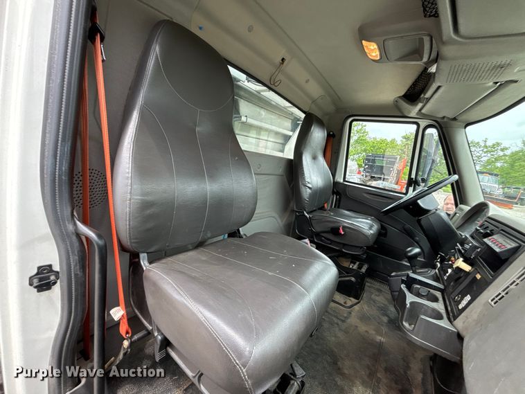 image for item FC4641 2014 International DuraStar 4300 utility / service truck with scissor lift