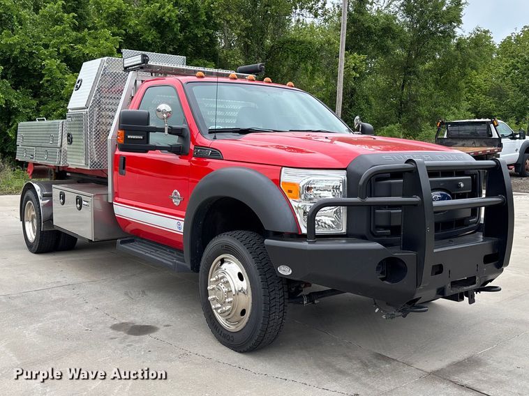 image for item FC4643 2016 Ford F550 Super Duty hook lift truck