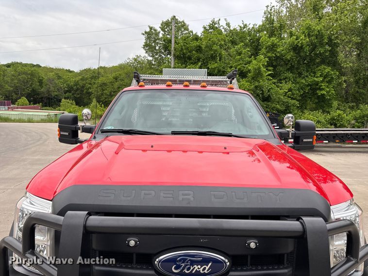 image for item FC4643 2016 Ford F550 Super Duty hook lift truck