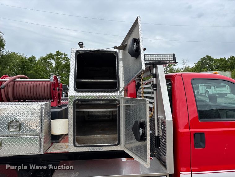 image for item FC4643 2016 Ford F550 Super Duty hook lift truck