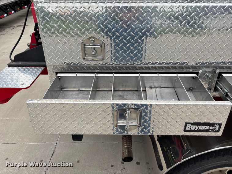 image for item FC4643 2016 Ford F550 Super Duty hook lift truck