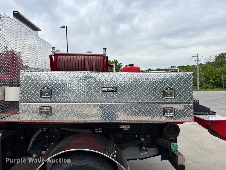 image for item FC4643 2016 Ford F550 Super Duty hook lift truck