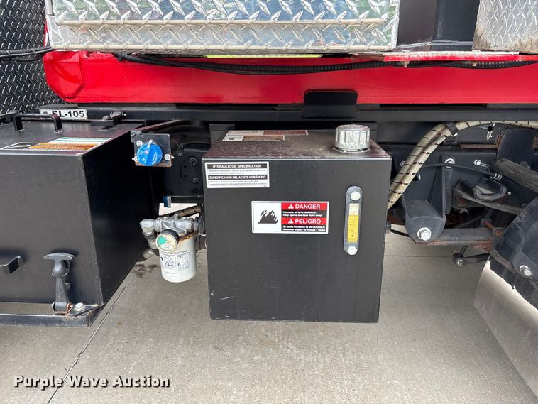 image for item FC4643 2016 Ford F550 Super Duty hook lift truck