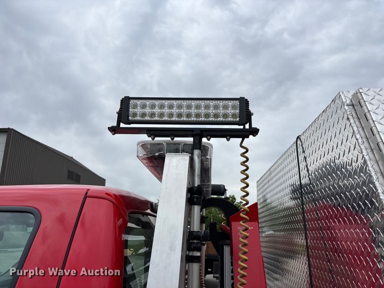 image for item FC4643 2016 Ford F550 Super Duty hook lift truck