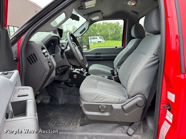 image for item FC4643 2016 Ford F550 Super Duty hook lift truck