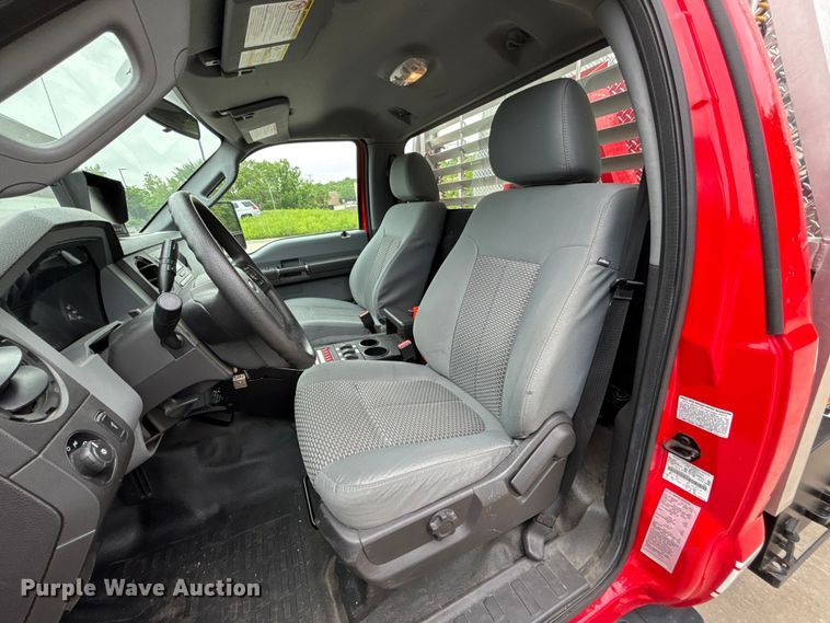image for item FC4643 2016 Ford F550 Super Duty hook lift truck