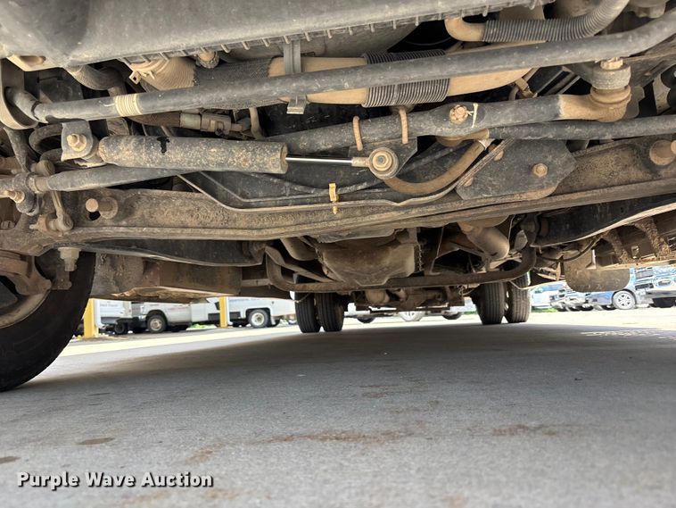 image for item FC4669 2019 Ford E450 shuttle bus