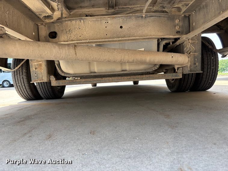 image for item FC4669 2019 Ford E450 shuttle bus