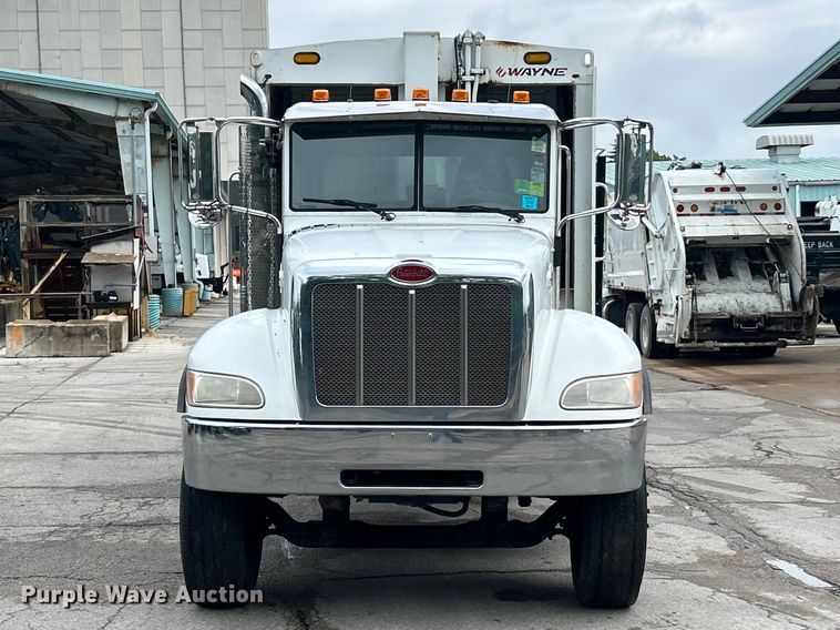 image for item FC5511 2013 Peterbilt 348 refuse truck