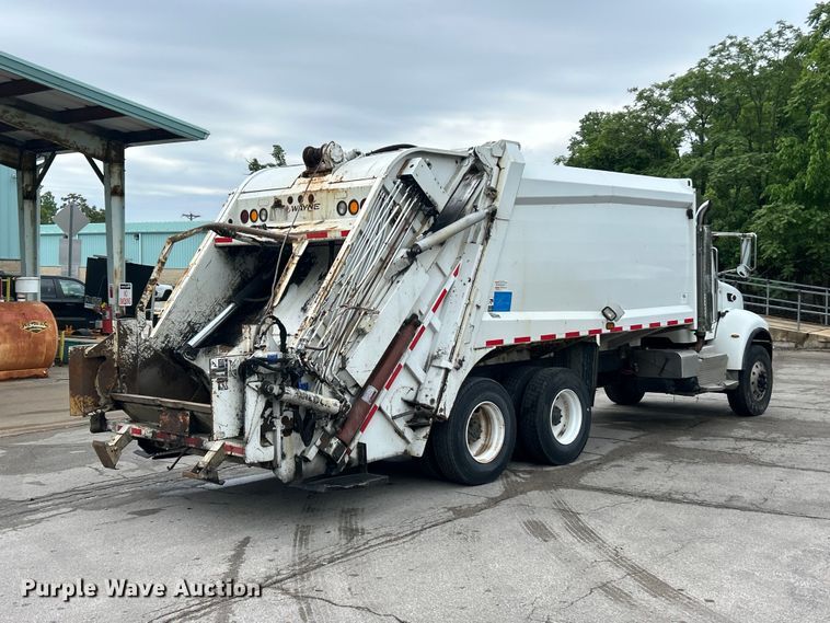 image for item FC5511 2013 Peterbilt 348 refuse truck