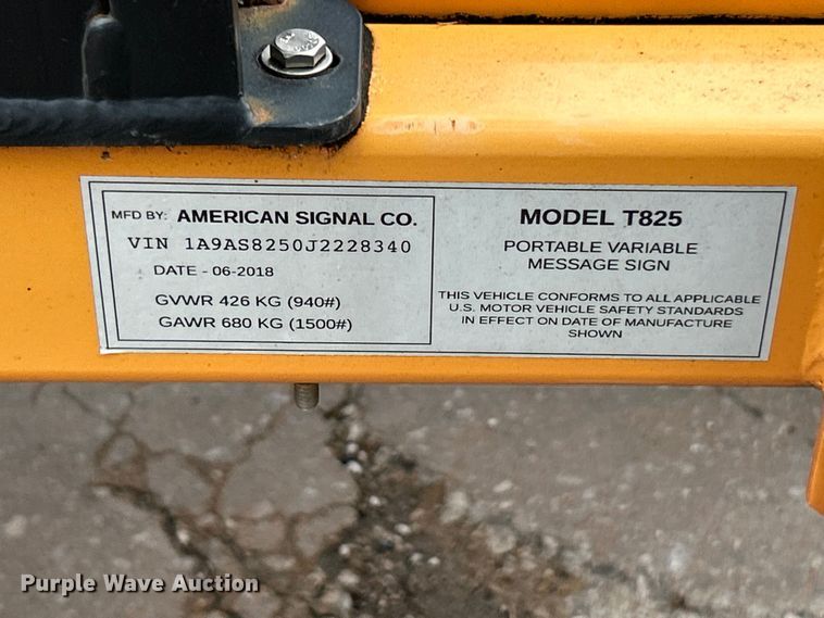 image for item FC5512 American Signal T825 arrow board trailer