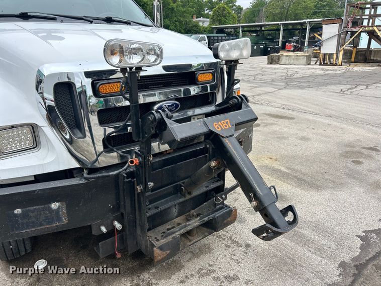image for item FC5513 2008 Ford F750 XL Super Duty dump truck