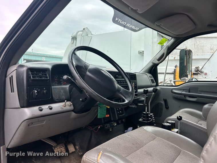 image for item FC5513 2008 Ford F750 XL Super Duty dump truck