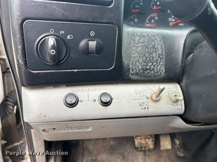 image for item FC5513 2008 Ford F750 XL Super Duty dump truck