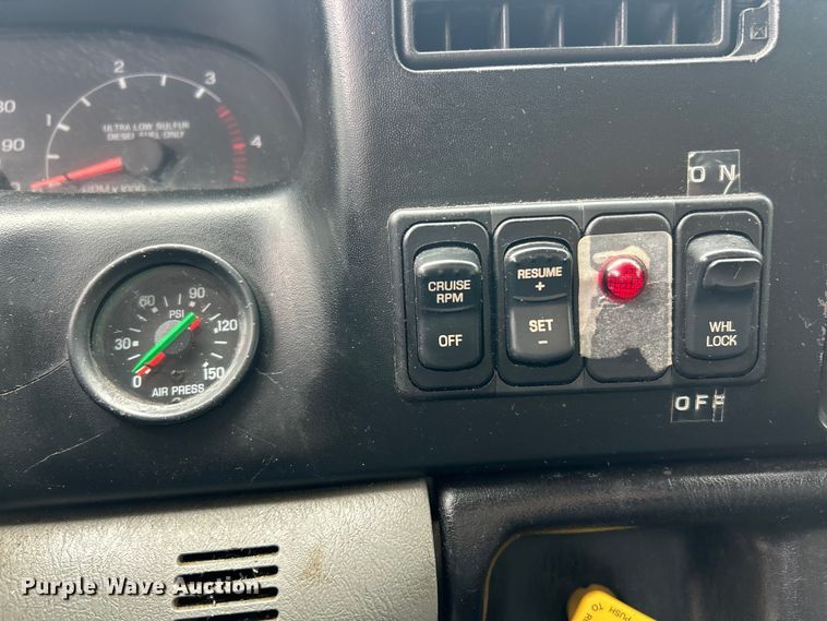 image for item FC5513 2008 Ford F750 XL Super Duty dump truck