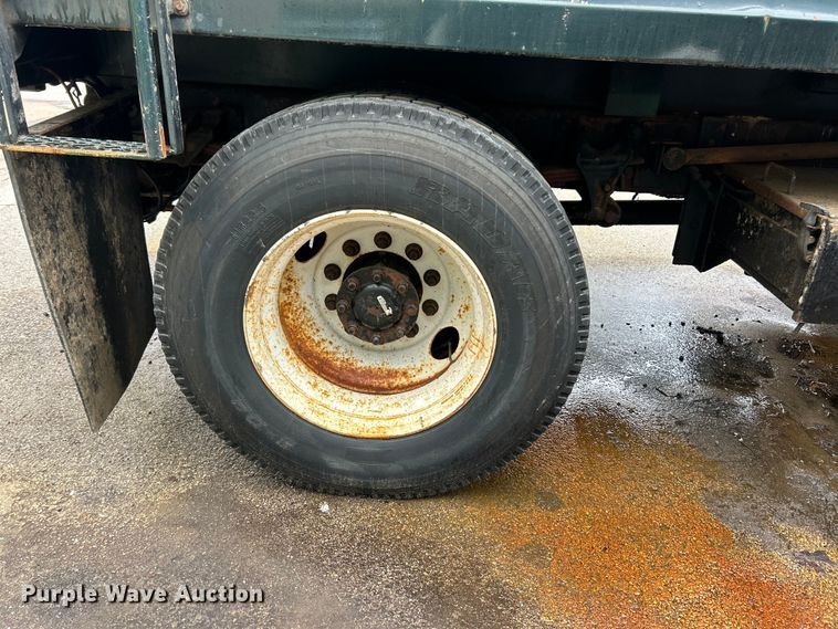 image for item FC5513 2008 Ford F750 XL Super Duty dump truck