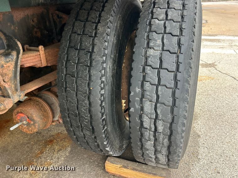 image for item FC5513 2008 Ford F750 XL Super Duty dump truck