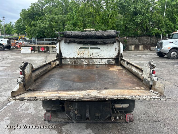 image for item FC5514 2009 Ford F450 Super Duty dump truck