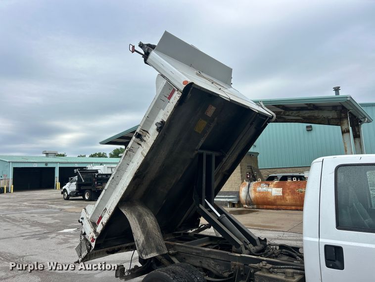 image for item FC5514 2009 Ford F450 Super Duty dump truck