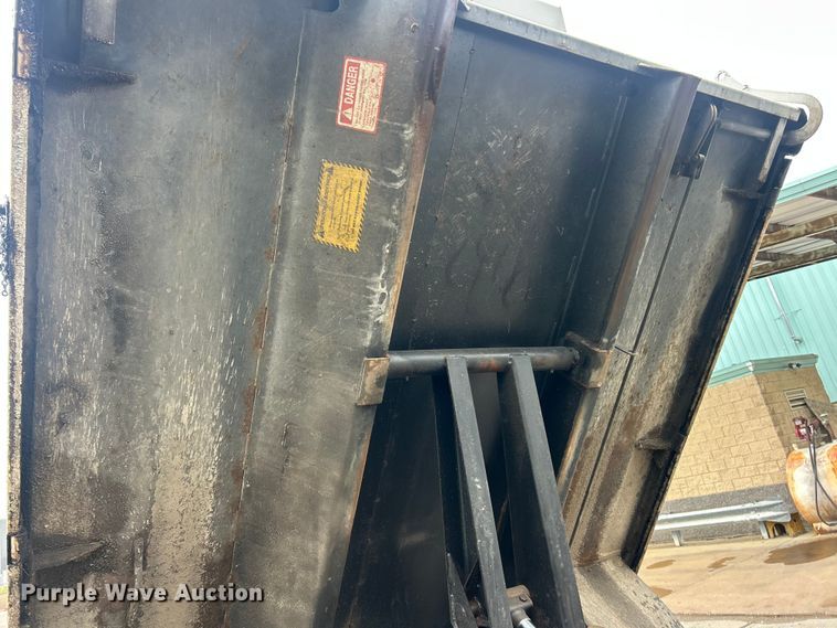 image for item FC5514 2009 Ford F450 Super Duty dump truck