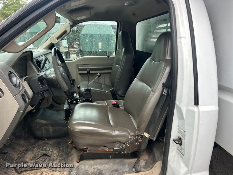 image for item FC5514 2009 Ford F450 Super Duty dump truck